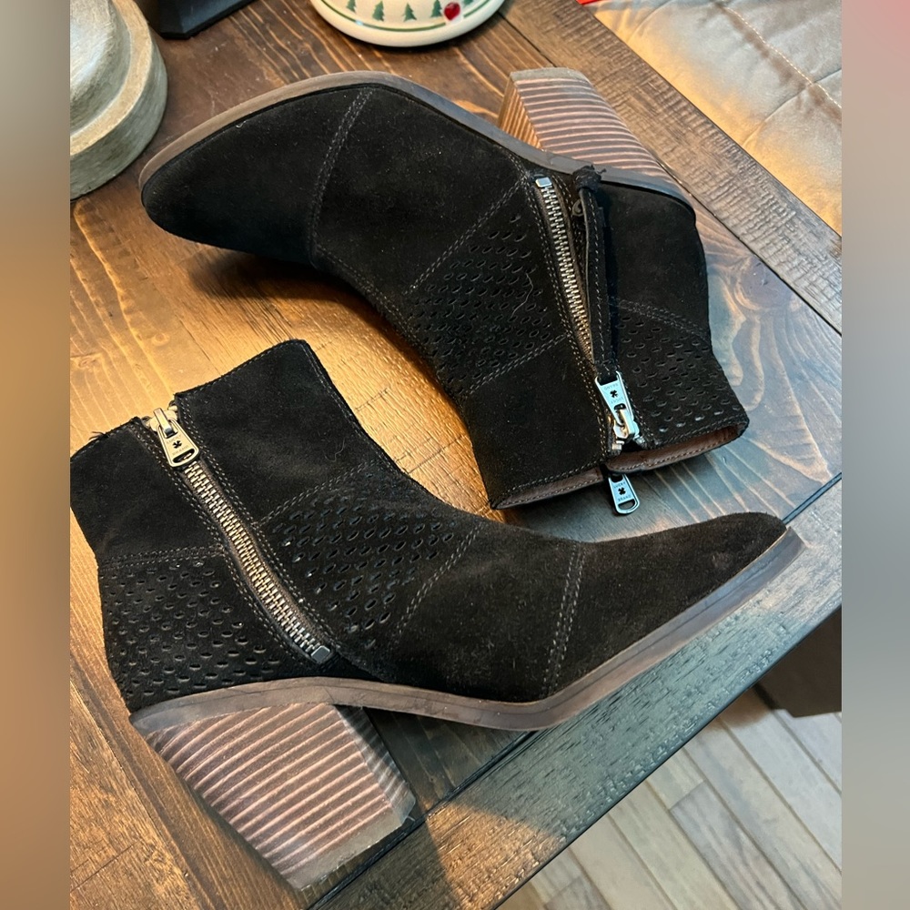 Lucky Brand black boots
